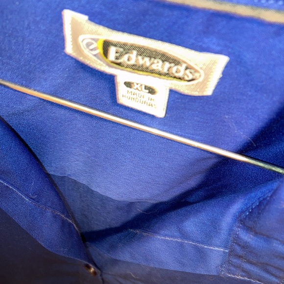 🌸Button up collared shirts 🌸 - Picture 3 of 8